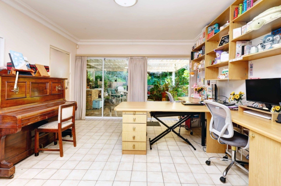 4 Bedroom Property for Sale in Welgemoed Western Cape